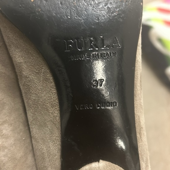 Furla pointy toe kitten heels suede shoes - Picture 5 of 6